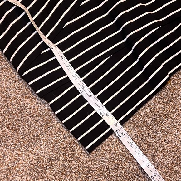 White House Black Market "Instantly Slimming" Sheath Dress. NWT Size 12 - Picture 6 of 8